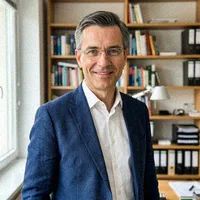 Dr. Thomas Richter