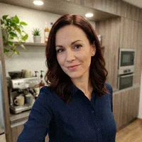 Stefanie D.
